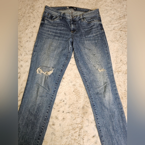 Kut From The Kloth Mid Rise Distressed Medium Wash Jeans Size 8 - Picture 8 of 11